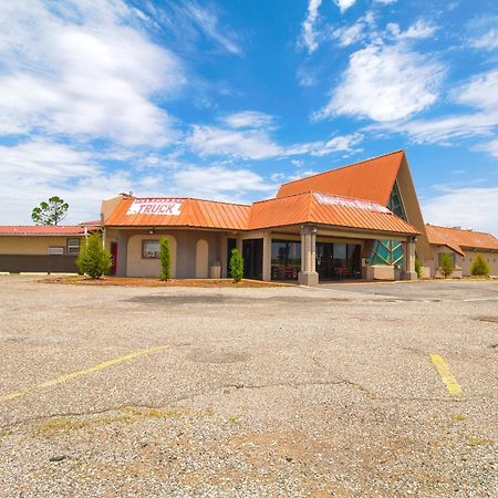 American Best Inn By Oyo I-35 Perry Near Lake Mcmurtry Exterior foto