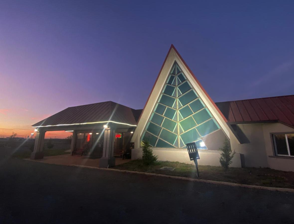 American Best Inn By Oyo I-35 Perry Near Lake Mcmurtry Exterior foto