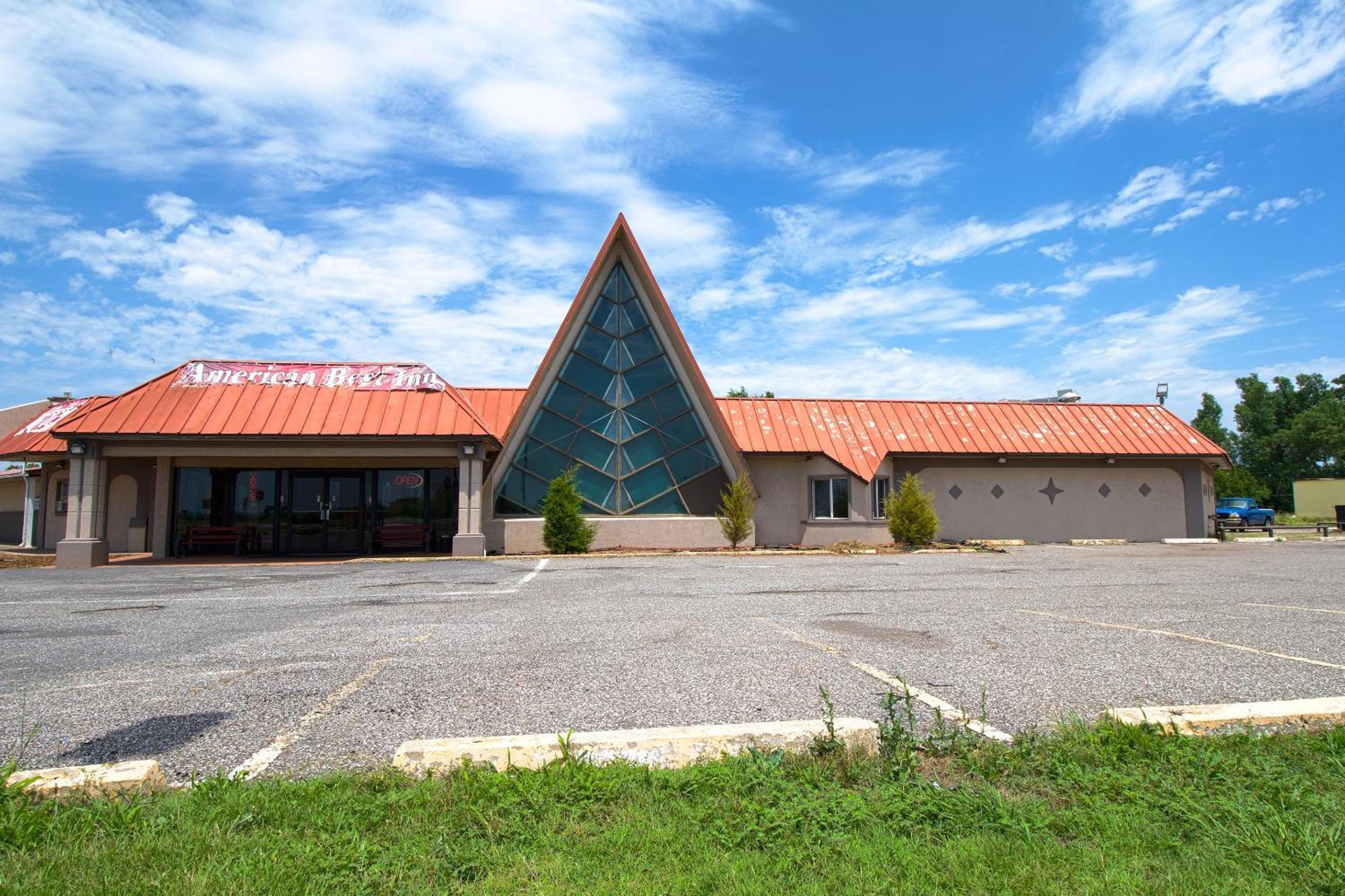 American Best Inn By Oyo I-35 Perry Near Lake Mcmurtry Exterior foto